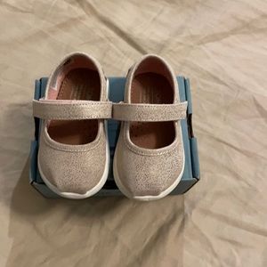 Tiny Toms sparkle Mary Jane shoes
